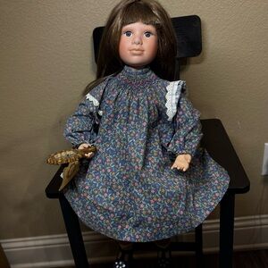 Boyds Yesterday’s Child Jocelyn Porcelain Doll LE 2001 Shelf Sitter